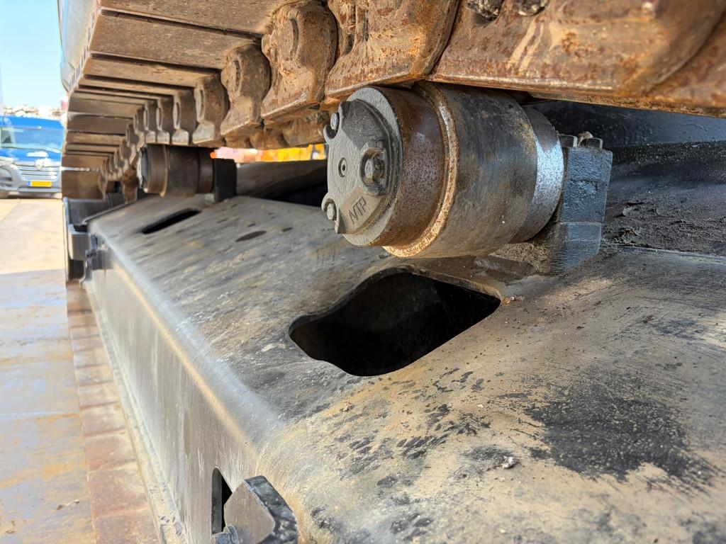 2011 Hitachi ZX350LCN-3-48165398