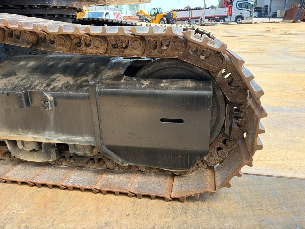 2011 Hitachi ZX350LCN-3-48165396