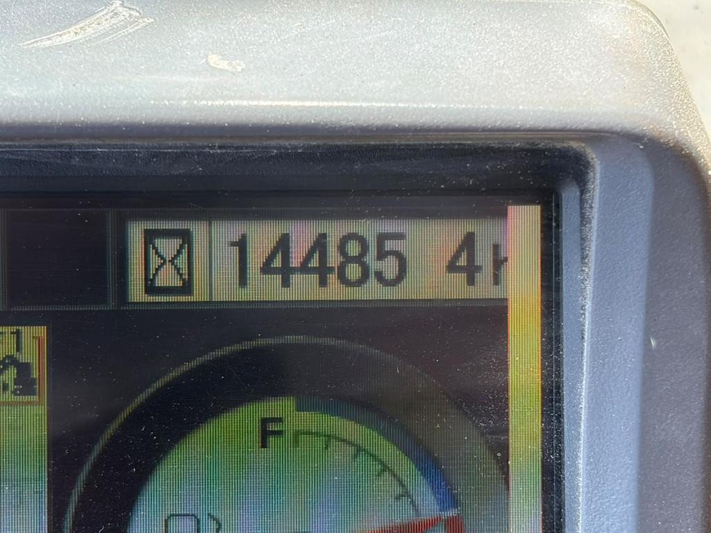 2011 Hitachi ZX350LCN-3-48165406