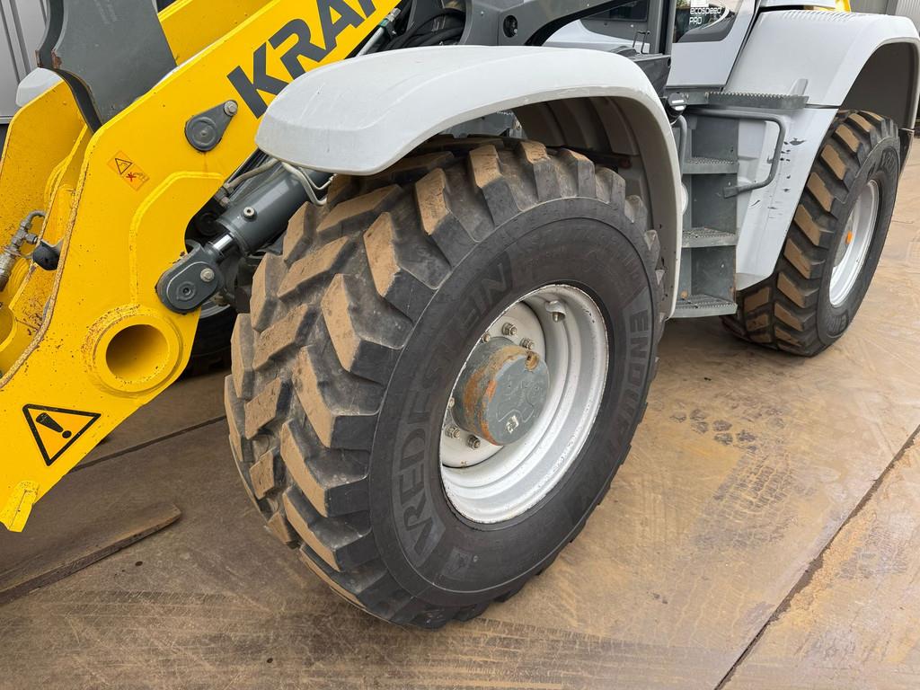 Kramer 8155 / Forks / bucket