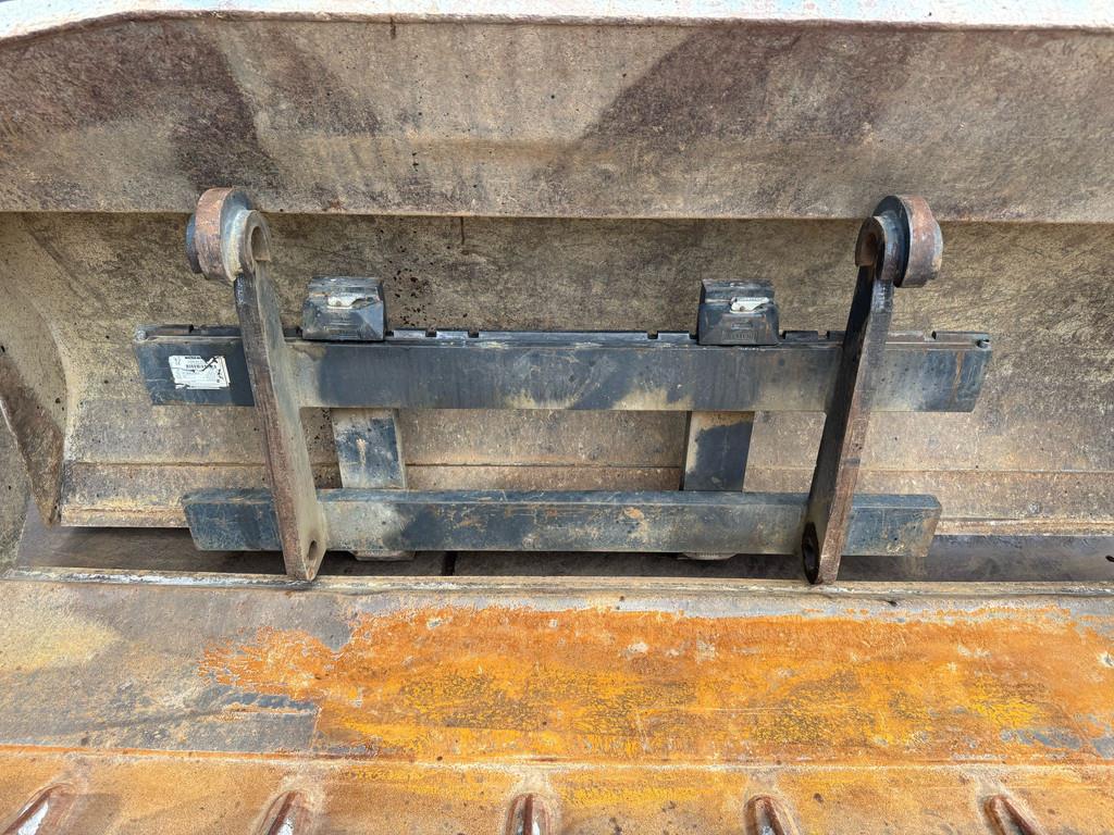 Kramer 8155 / Forks / bucket