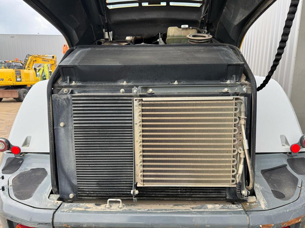 Kramer 8155 / Forks / bucket