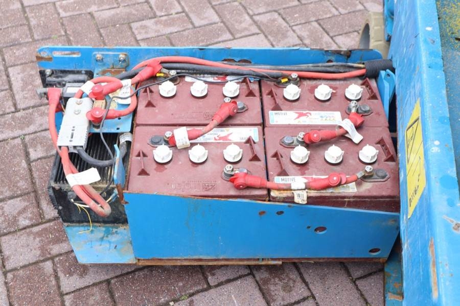 Genie GS1932 Electric, Working Height 7.8 m, 227kg Capac