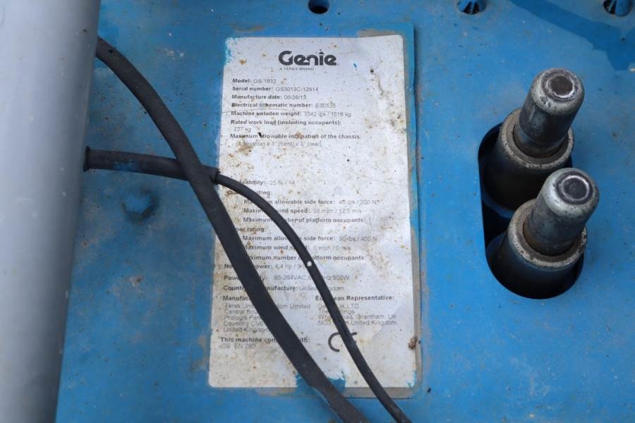 Genie GS1932 Electric, Working Height 7.8 m, 227kg Capac