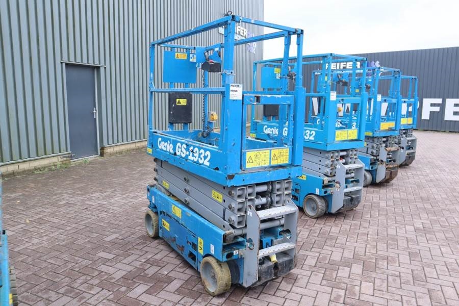 Genie GS1932 Electric, Working Height 7.8 m, 227kg Capac