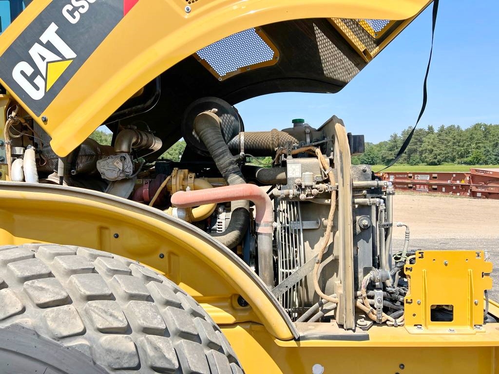 CAT CS66B - Excellent Condition / Low Hours / CE