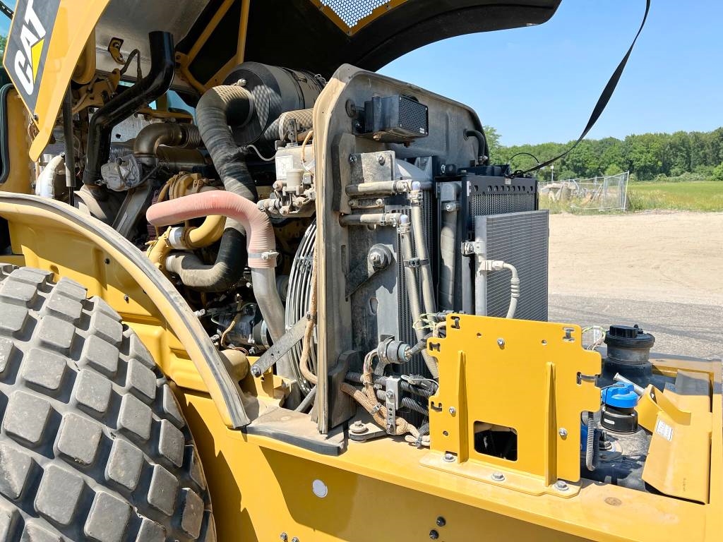 CAT CS66B - Excellent Condition / Low Hours / CE