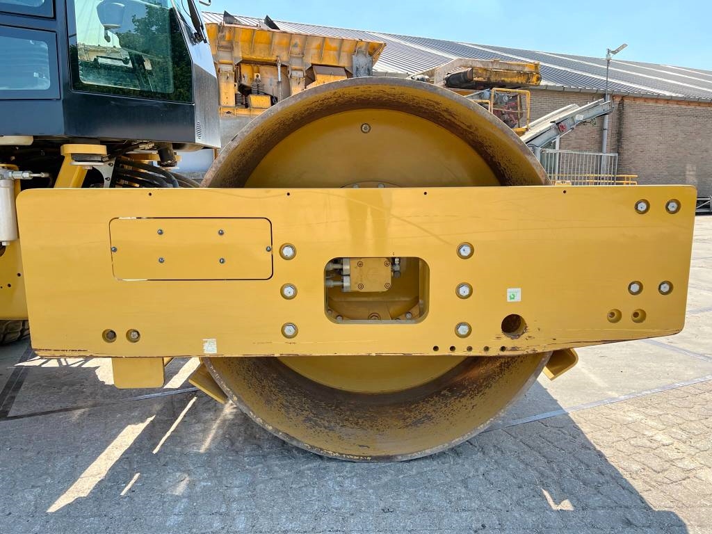 CAT CS66B - Excellent Condition / Low Hours / CE