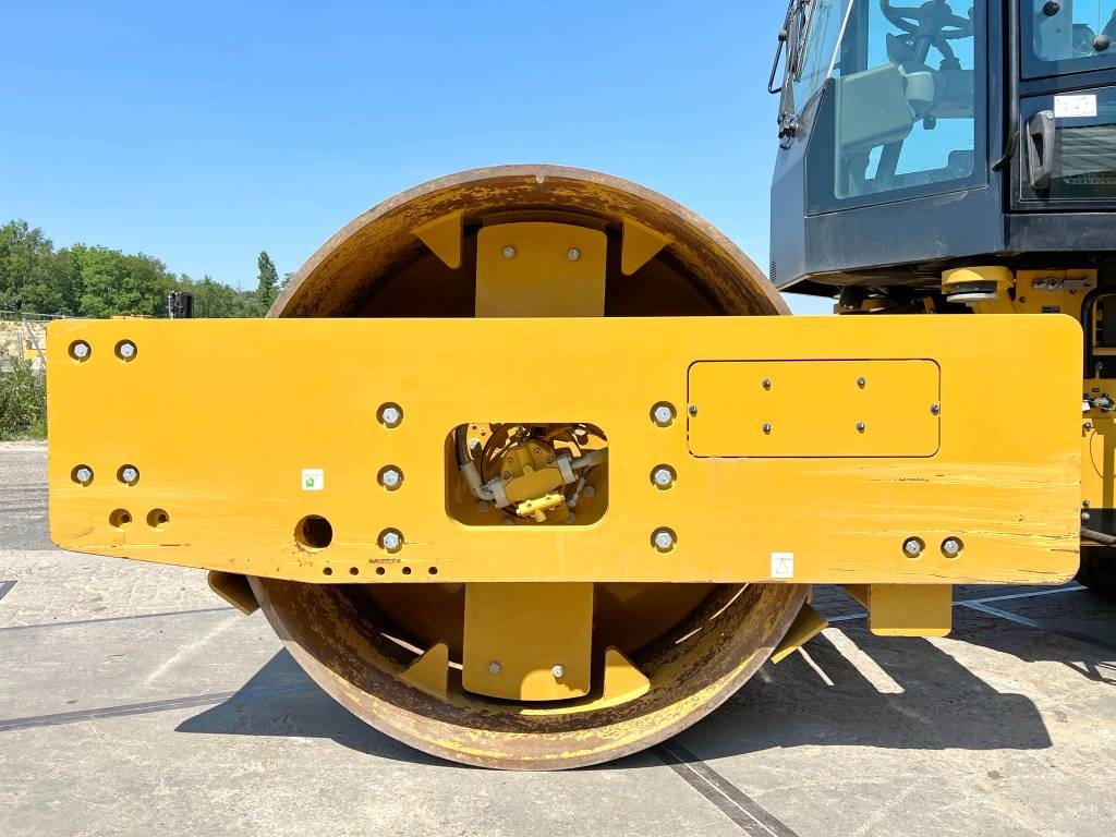 CAT CS66B - Excellent Condition / Low Hours / CE