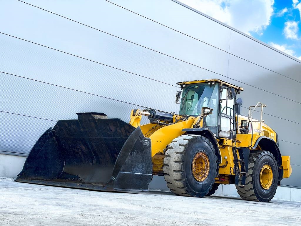 CAT 972M