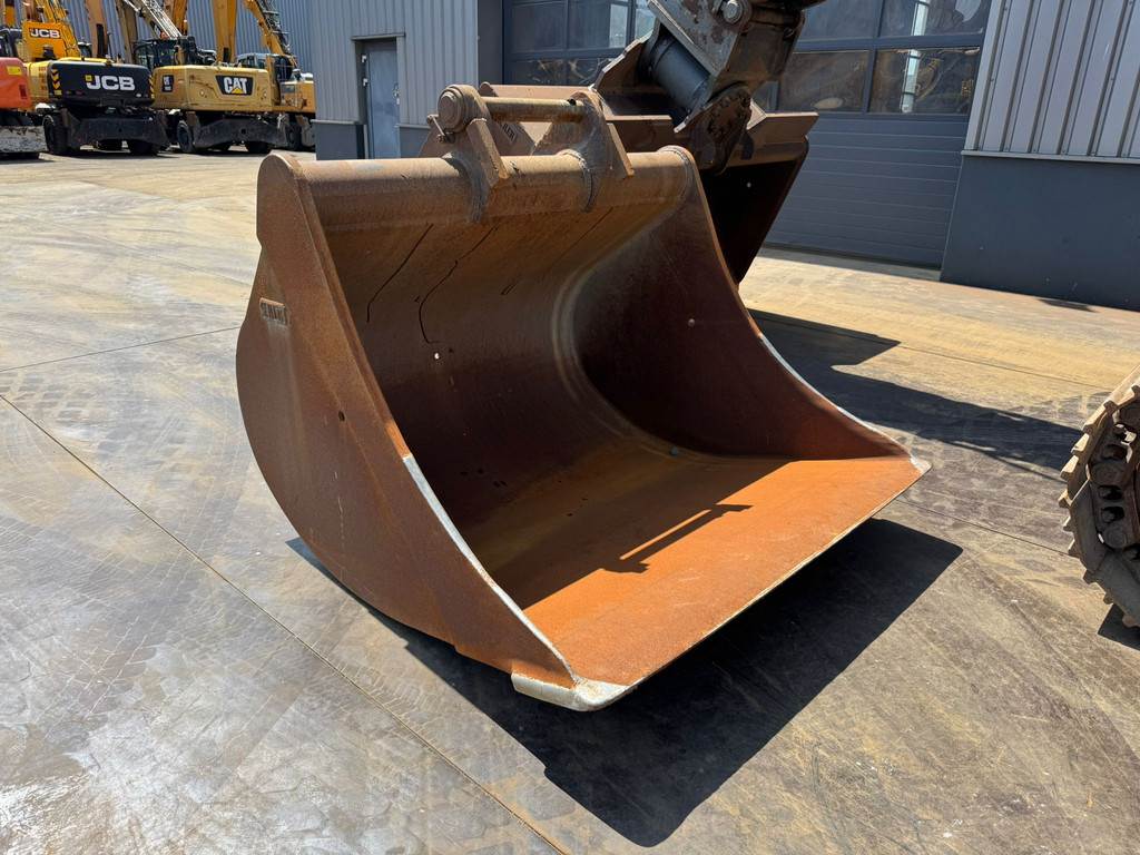 Liebherr R936 NLC