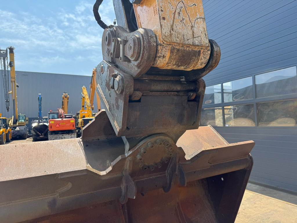 Liebherr R936 NLC