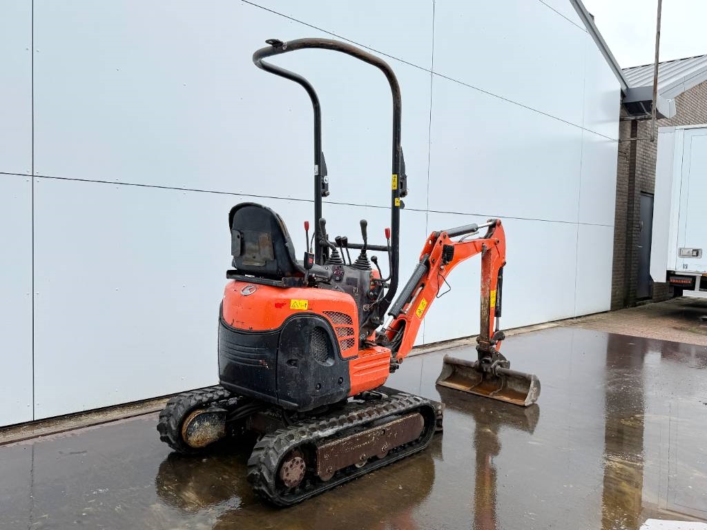 Kubota U10-3 - Hydr. Undercarriage / Hammer Lines