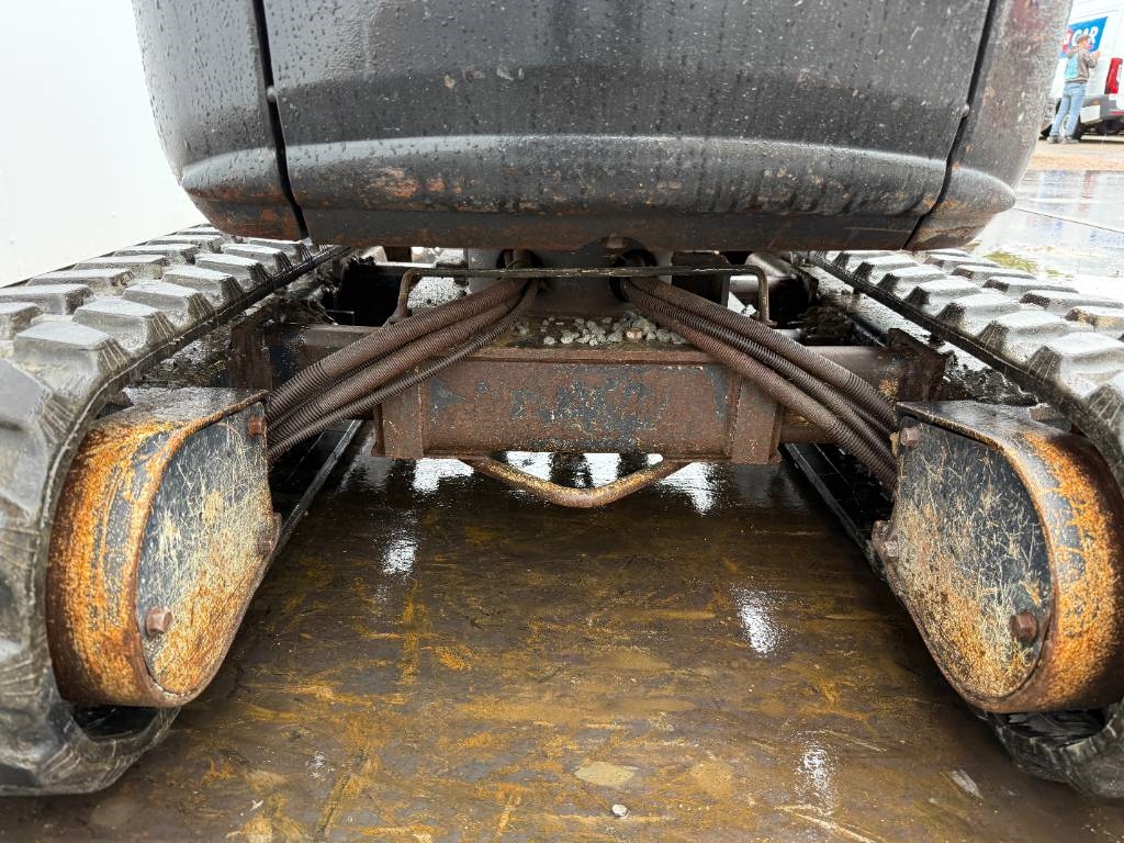 Kubota U10-3 - Hydr. Undercarriage / Hammer Lines