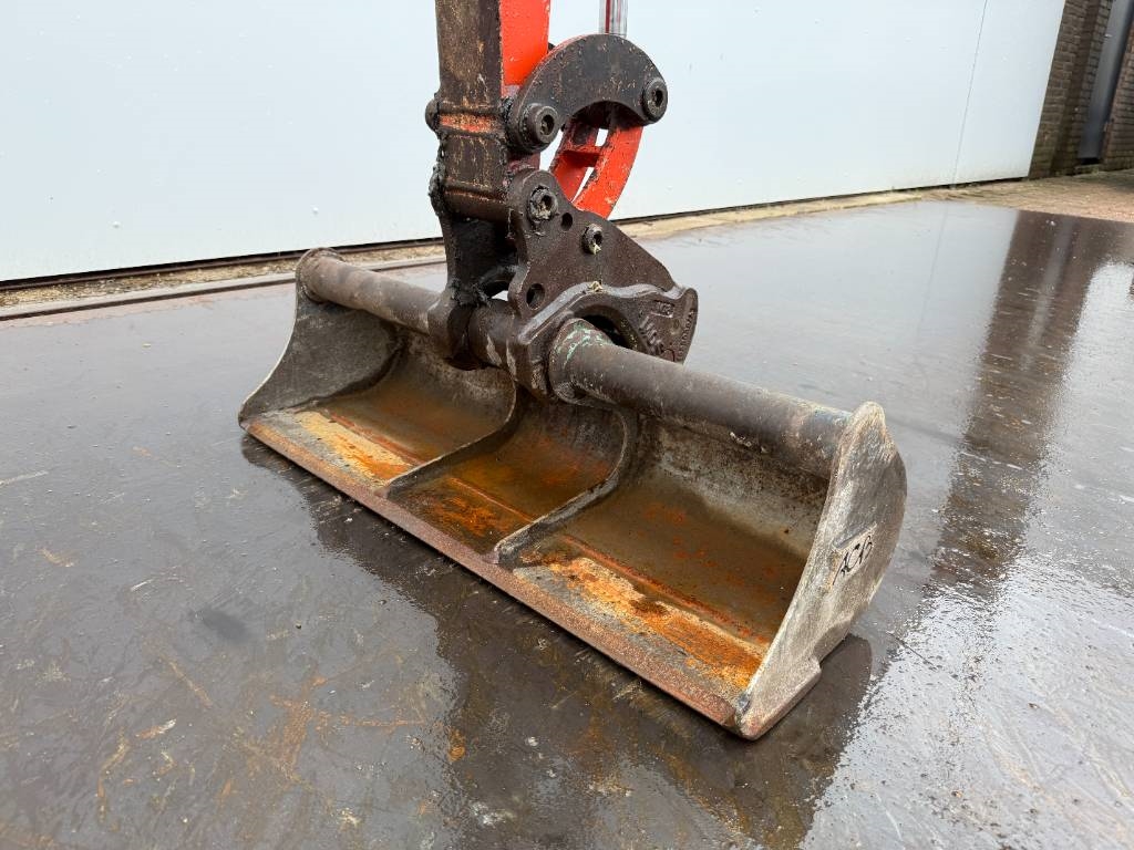 Kubota U10-3 - Hydr. Undercarriage / Hammer Lines