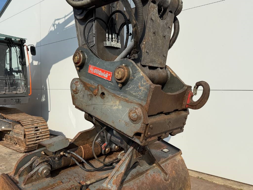 Volvo EC300ENL - Oilquick / Triple Boom / Tilting Bucket