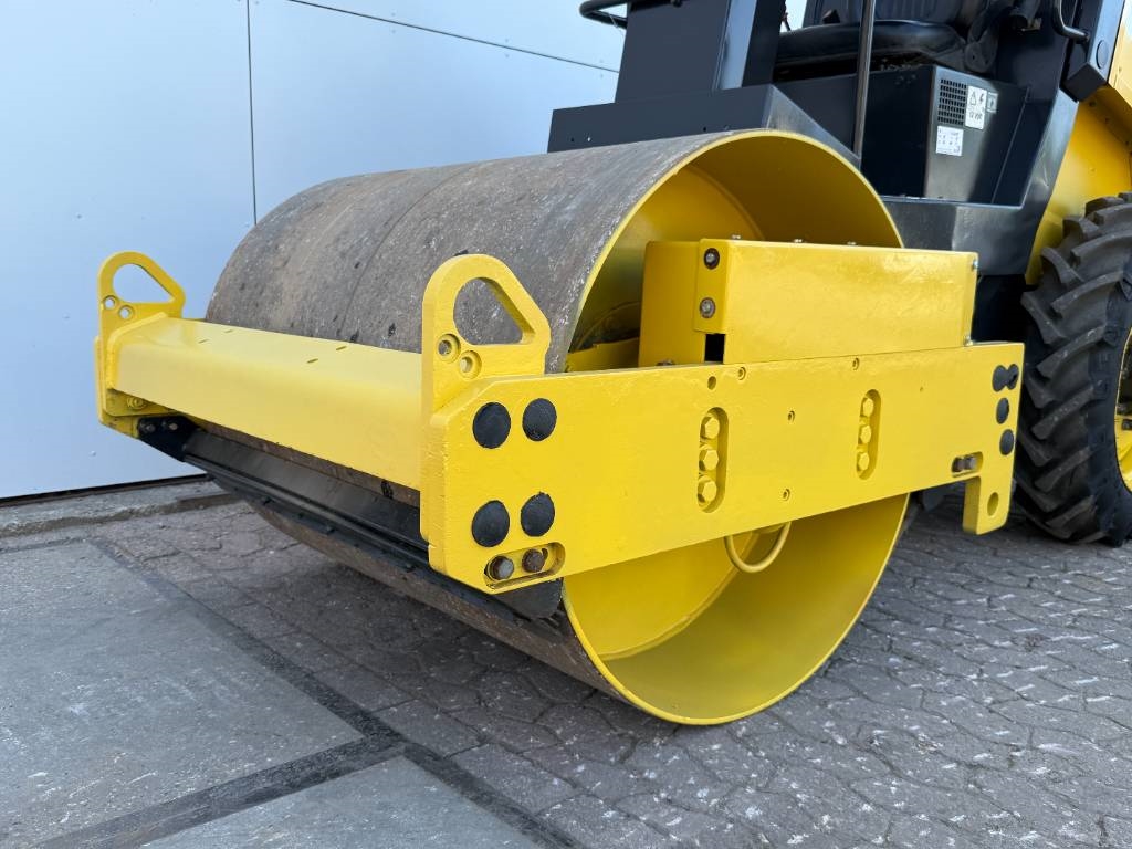 Bomag BW124DH-3 - Dutch Machine / Only 2104 Hours!