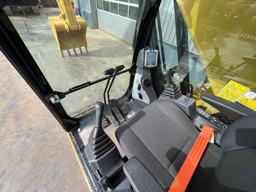 CAT 320D3 GC