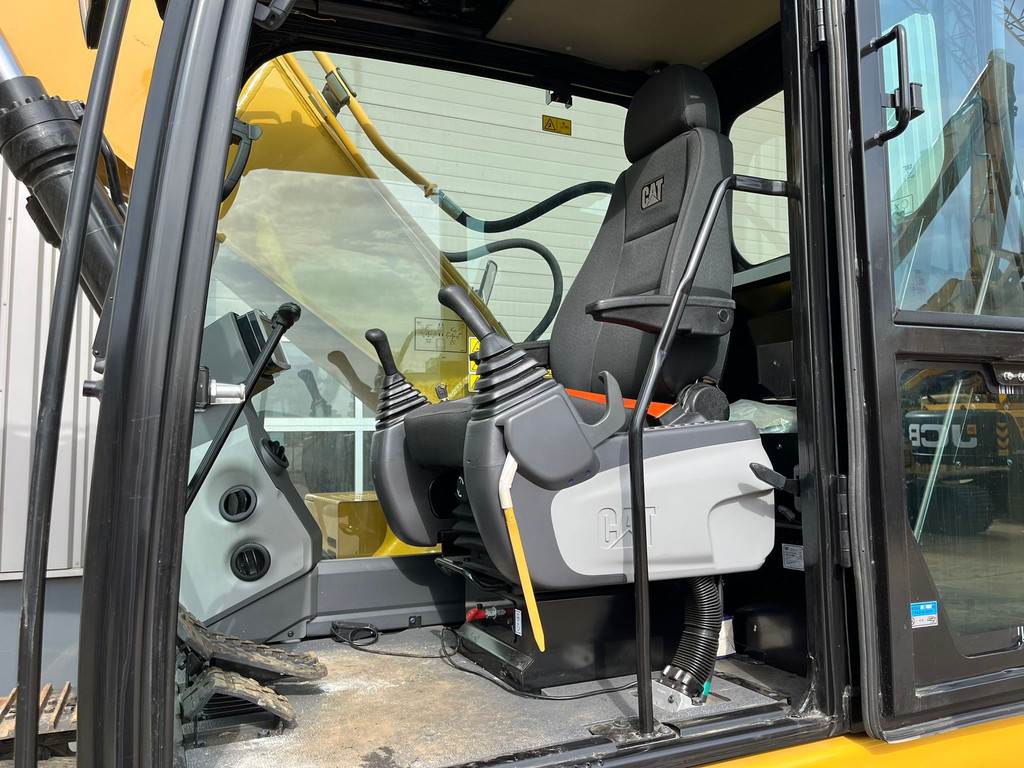 CAT 320D3 GC