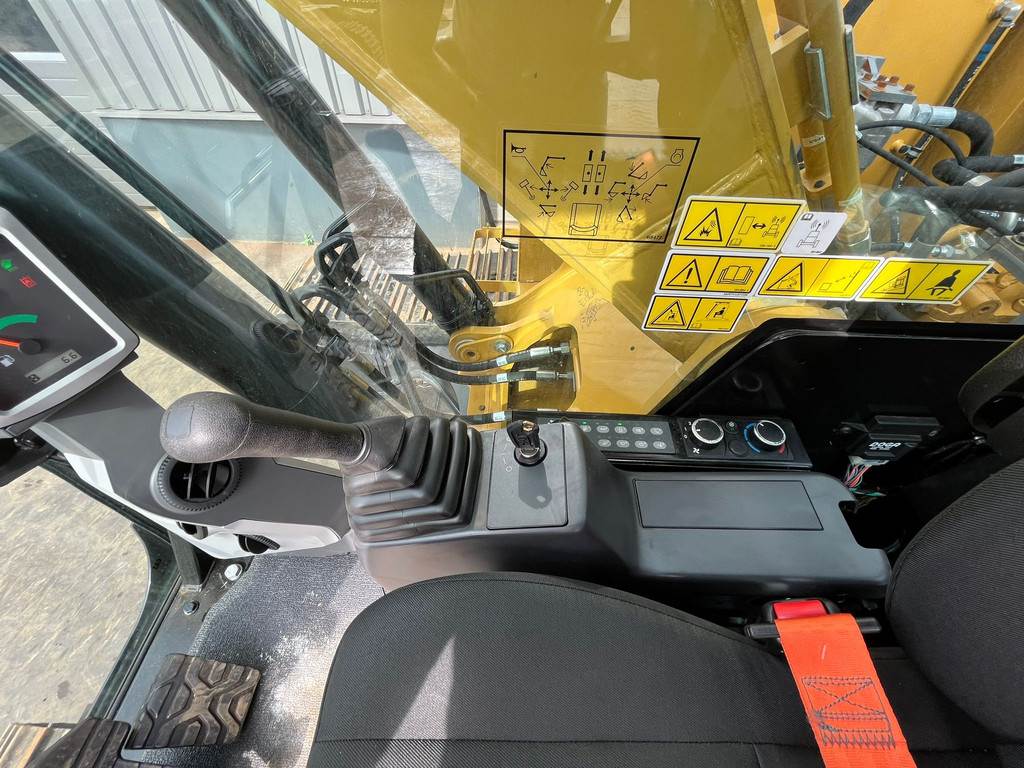 CAT 320D3 GC