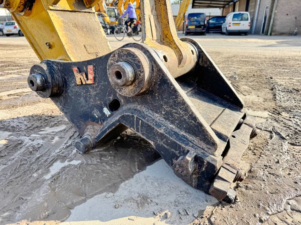 CAT 345CL UHD - 30m Demolition / Hydr Undercarriage