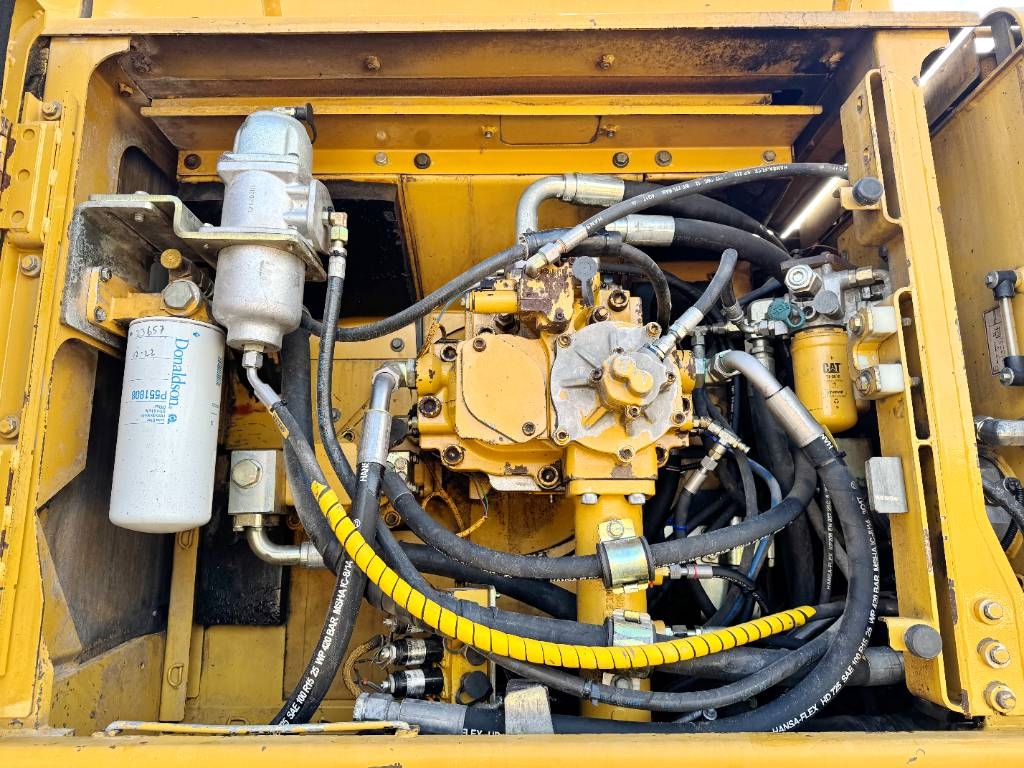 CAT 345CL UHD - 30m Demolition / Hydr Undercarriage