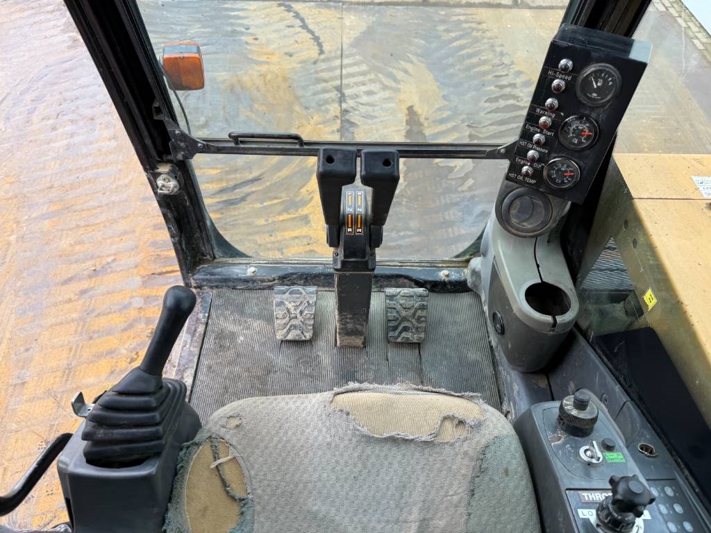 Morooka MST3000VD - CAT C9 Engine 242KW / Track Dumper