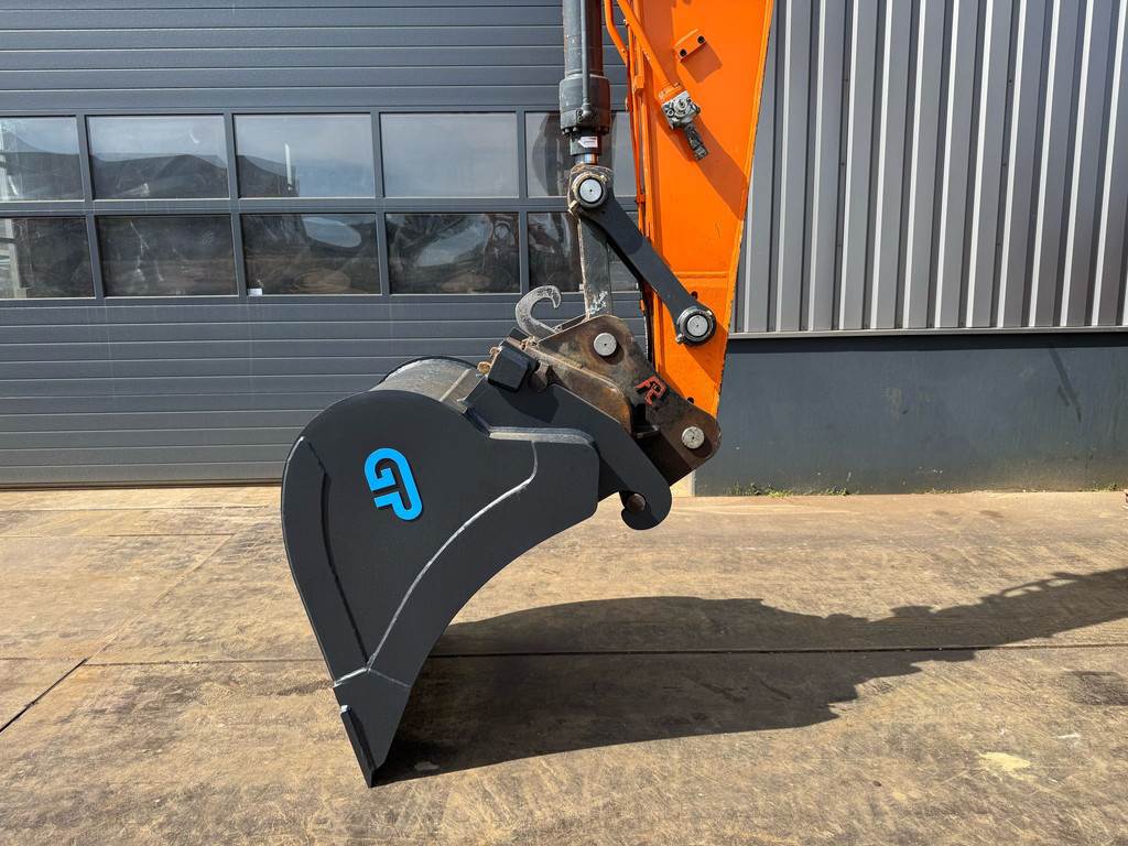 Doosan DX140LC-5 - CE / Verachtert CW30 - GP edge bucket