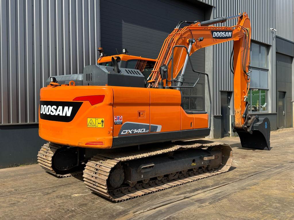 Doosan DX140LC-5 - CE / Verachtert CW30 - GP edge bucket