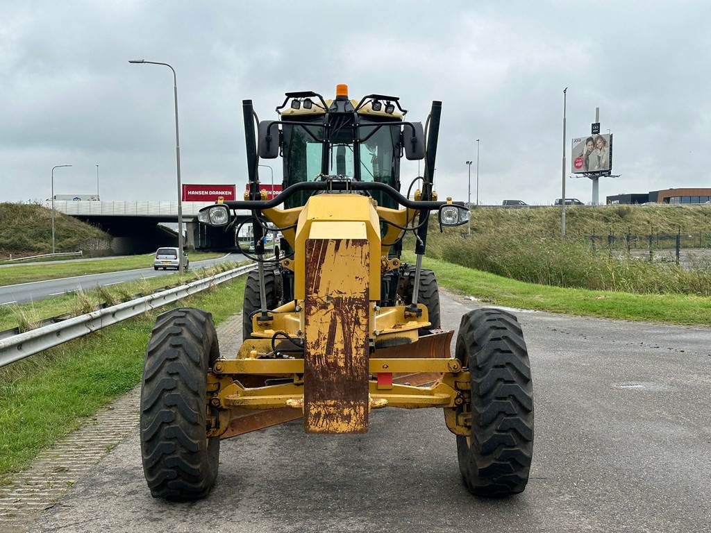 CAT 140M Ripper + Pushblock