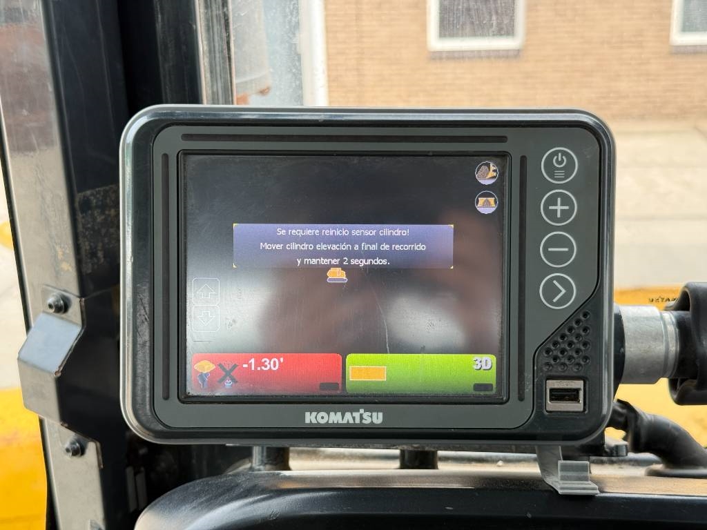 Komatsu D61PXi-24 - Trimble GPS/GNSS / Ripper Valve