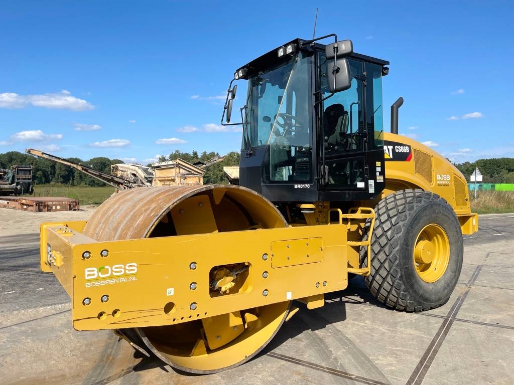 CAT CS66B - CE Certified / Low Hours