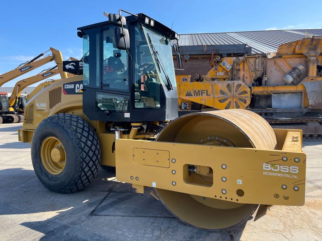 CAT CS66B - CE Certified / Low Hours