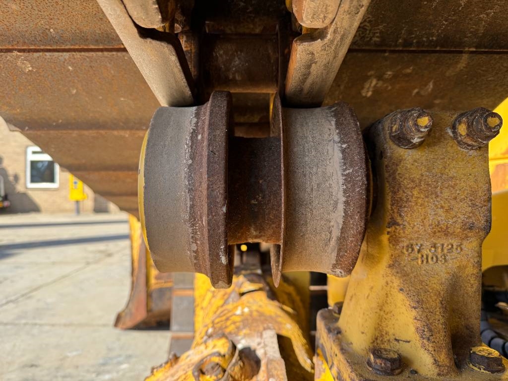 CAT D6N LGP - Backup Camera / GPS Prepaired