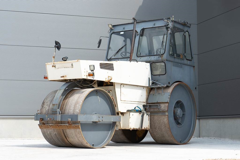 Hamm HW 90
