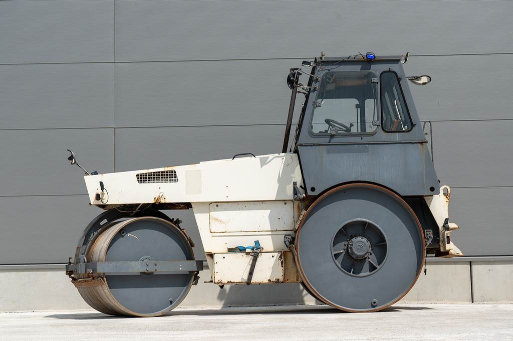 Hamm HW 90