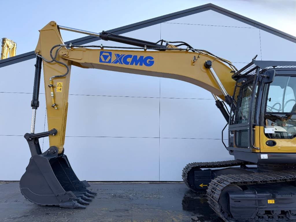 XCMG XE215i-KLC - Cummins Engine / New / Unused / 2025