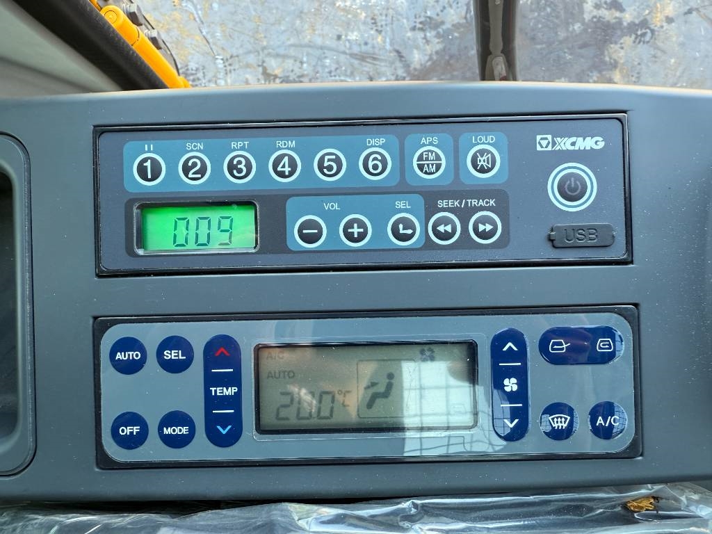 XCMG XE215i-KLC - Cummins Engine / New / Unused / 2025