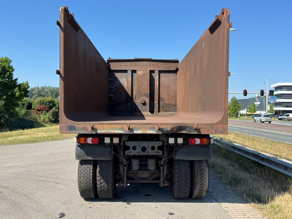 Mercedes-Benz Arocs 4848 8x8 tipper