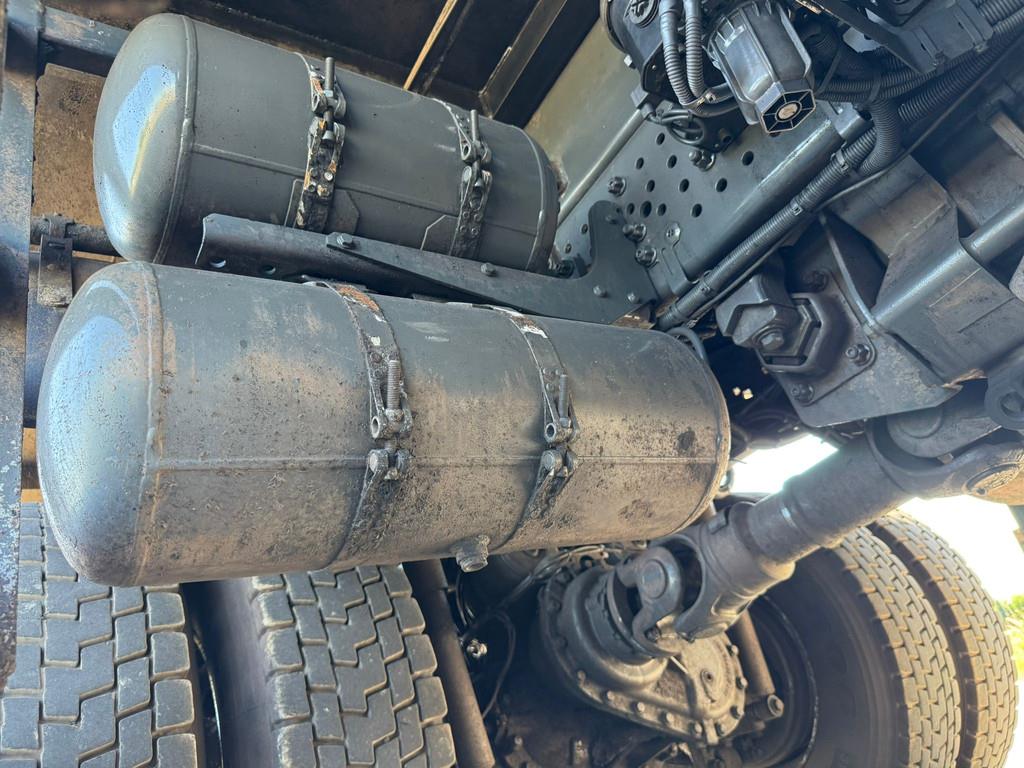 Mercedes-Benz Arocs 4848 8x8 tipper