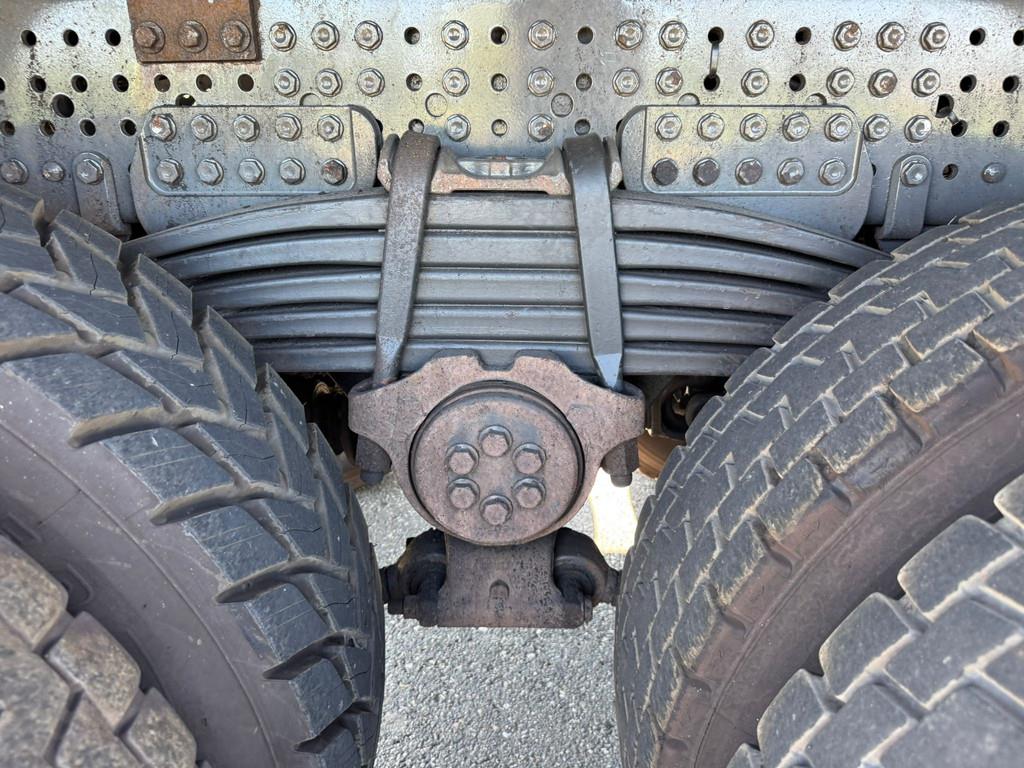 Mercedes-Benz Arocs 4848 8x8 tipper