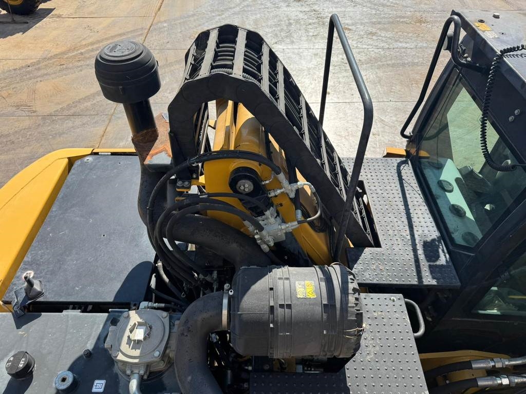 CAT MH3022