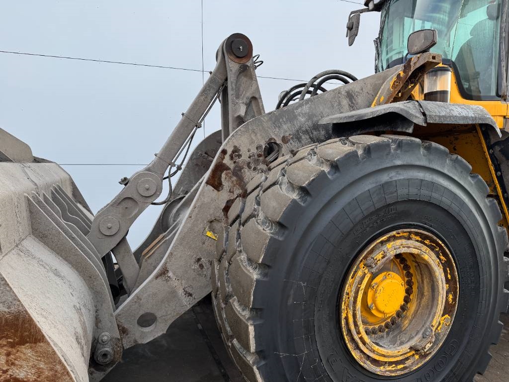 Volvo L220H - Dutch Machine / CDC Steering