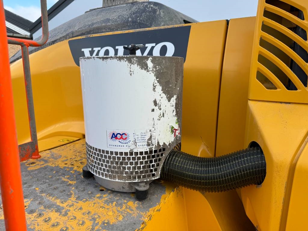 Volvo L220H - Dutch Machine / CDC Steering