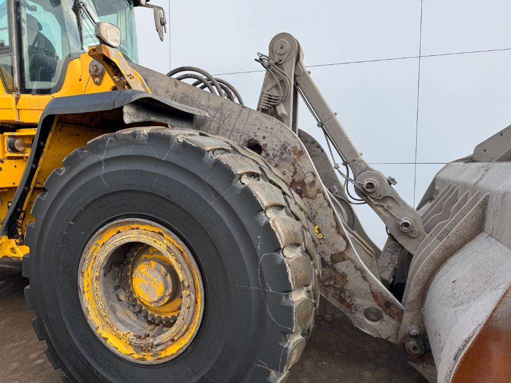 Volvo L220H - Dutch Machine / CDC Steering