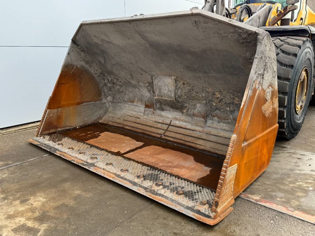 Volvo L220H - Dutch Machine / CDC Steering