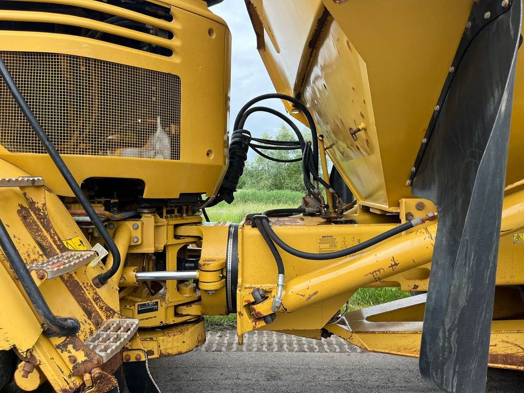 CAT 730