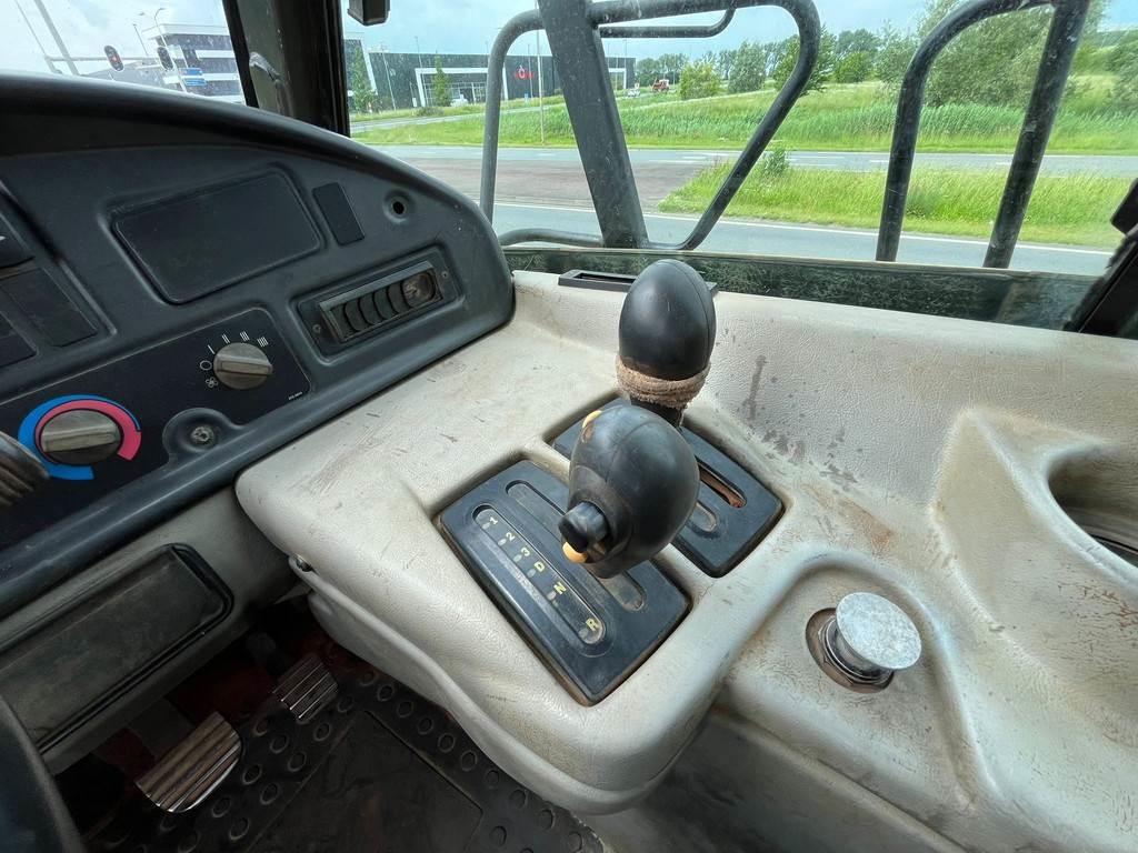 CAT 730