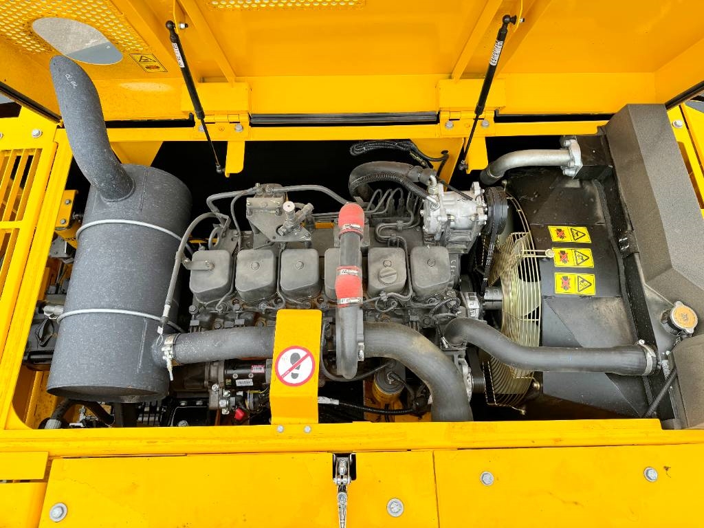 JCB 215LC - New / Unused / Hammer Lines
