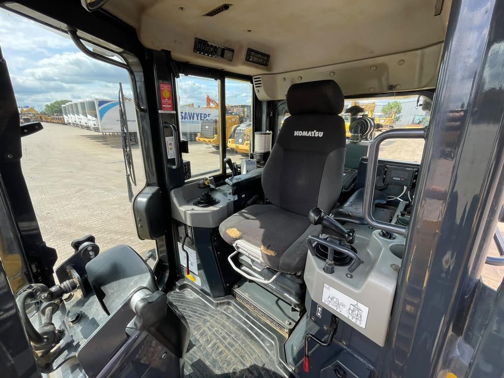 2017 Komatsu D61PXI-24-48897265